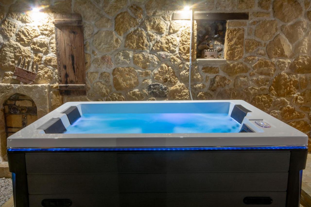 Pamelas House With Jacuzzi Kíssamos Exterior foto